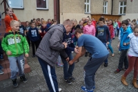 09